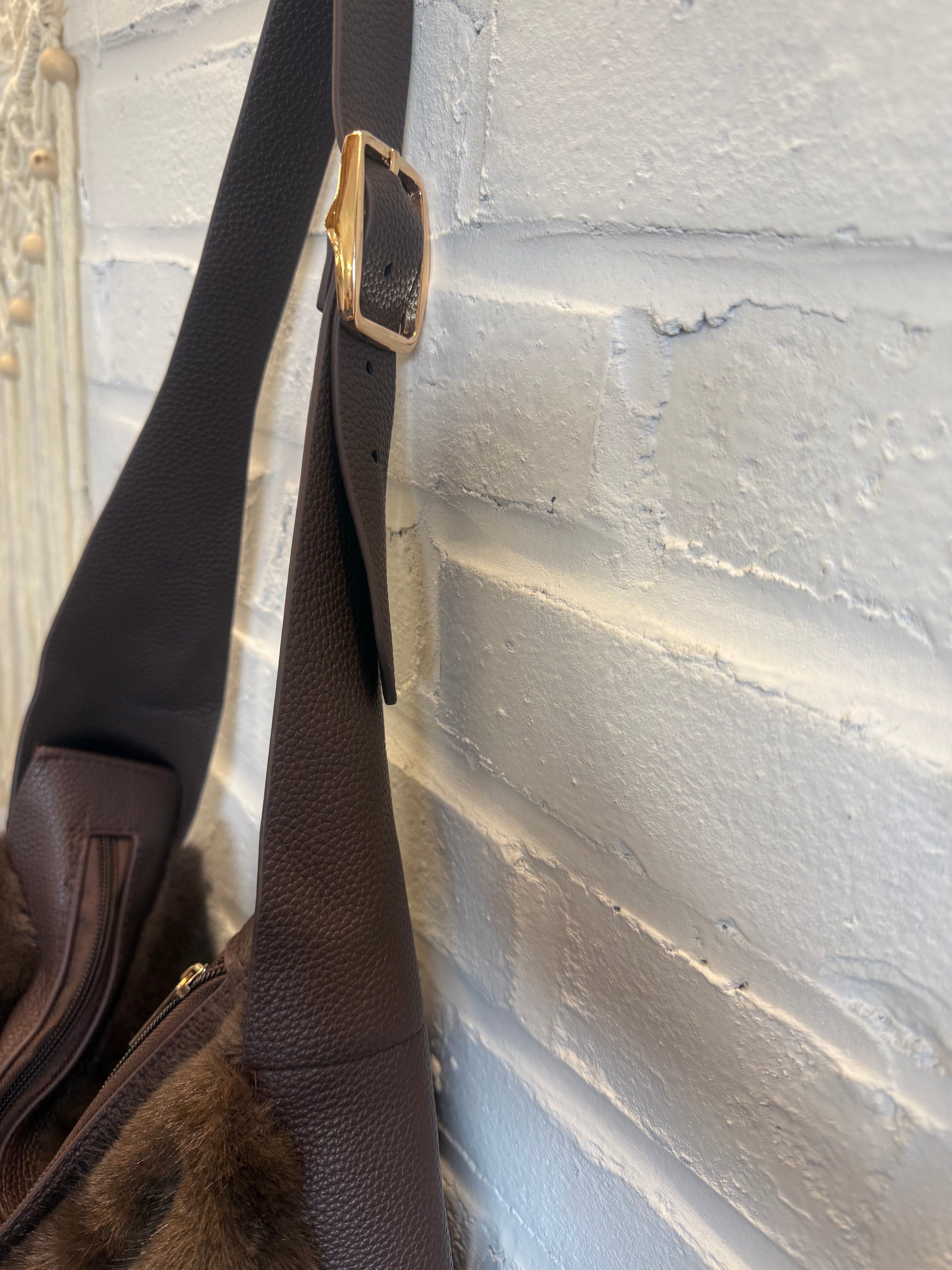 Sac fourrure chocolat ALHENA